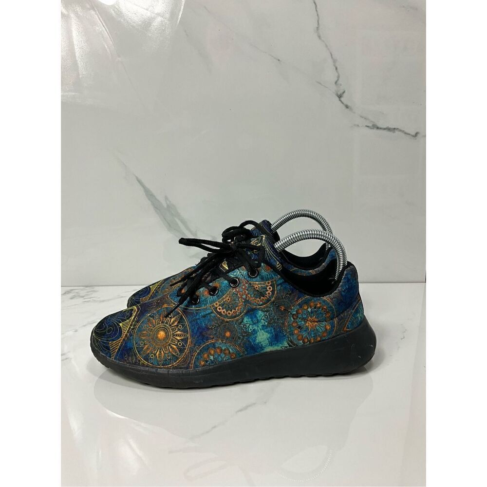 YES WE VIBE Sneakers - Picture 2 of 9